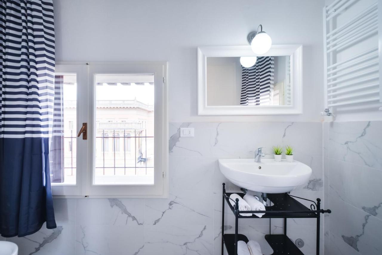New Central Apartment & Rooms Μοντεκατίνι Τέρμε Εξωτερικό φωτογραφία